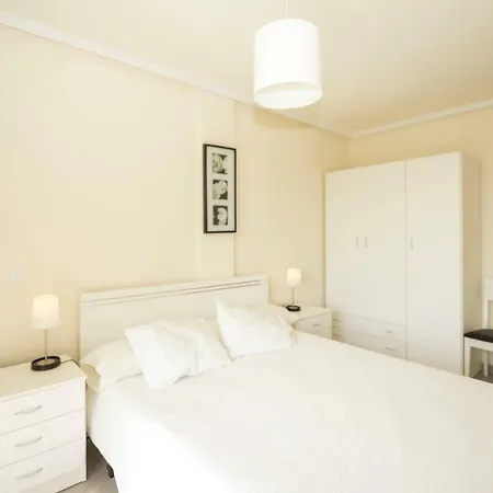 شقة Apartmentos Cudon